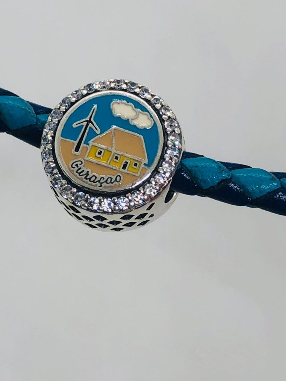 ✨✨Pandora Windmill Curacao Button Charm